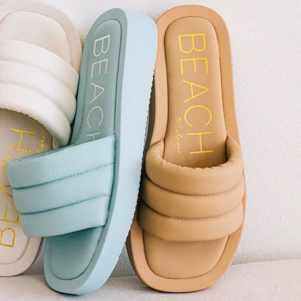 BEACH MATISSE SIZE 8 QUILTED VEGAN PAX LEATHER SLIDES TAN NUDE SANDALS SLIP ON